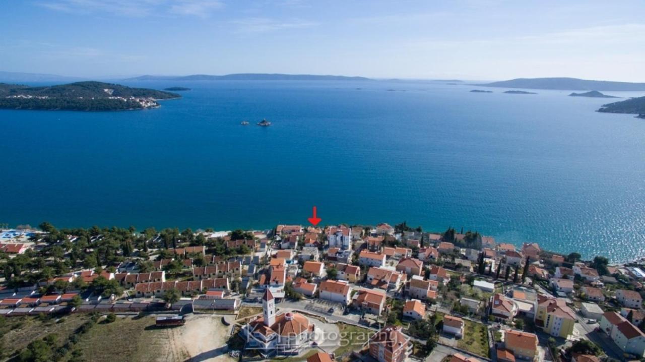 Vacation Home Mirjana Seget Vranjica Eksteriør bilde